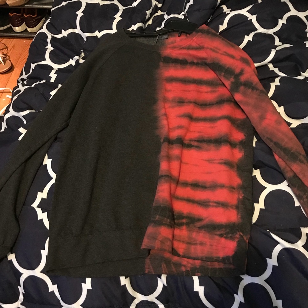 Half tiedyed crew neck